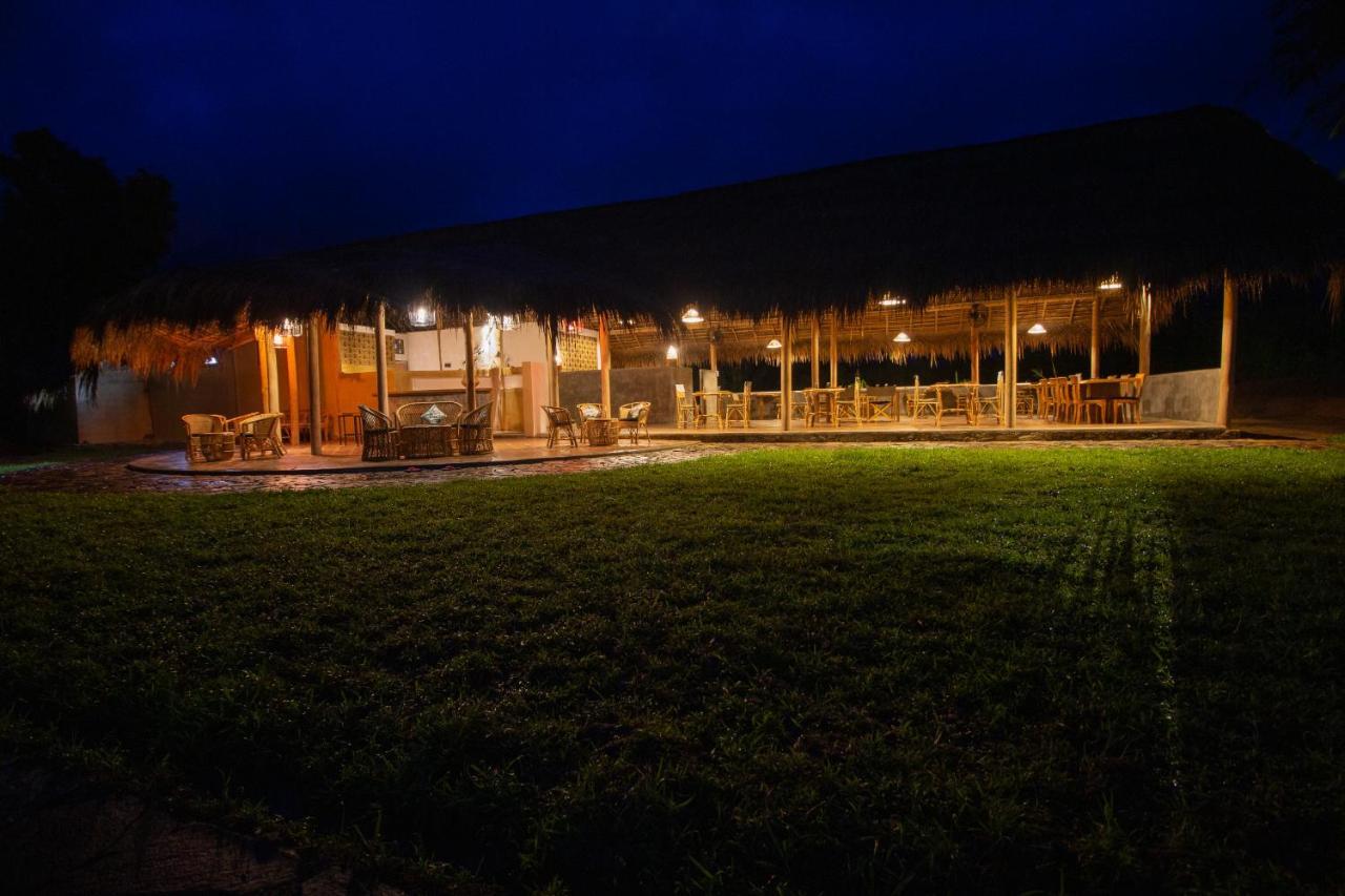 Wild Glamping Gal Oya - Thema Collection Hotel Galgamuwa  Buitenkant foto