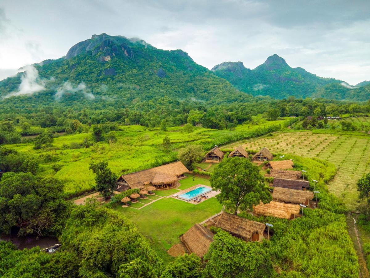 Wild Glamping Gal Oya - Thema Collection Hotel Galgamuwa  Buitenkant foto